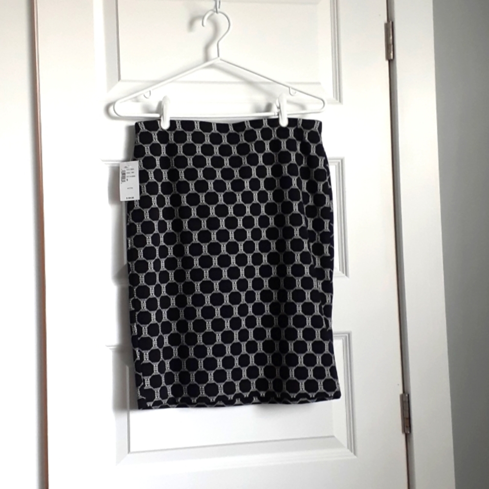 Knee length skirt